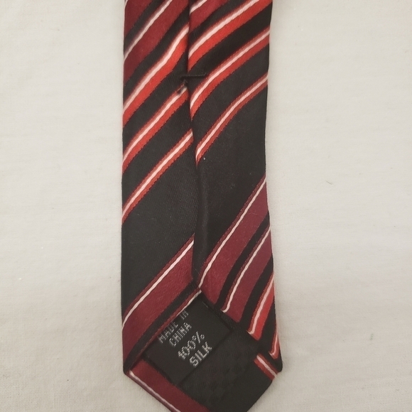 Sean John Red and Black 56" tie - Picture 4 of 4